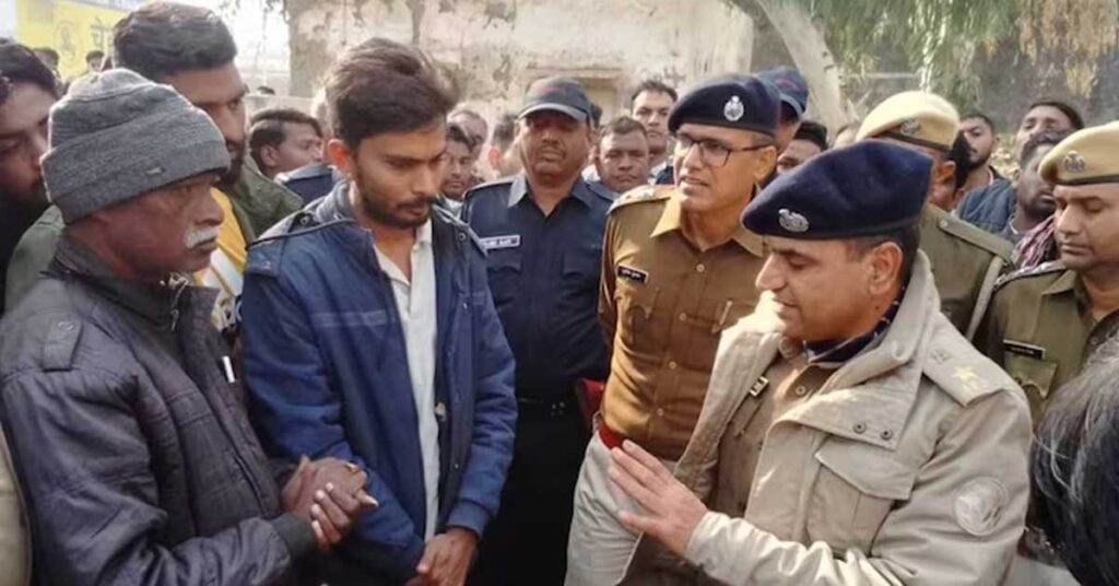 21 साल के बेटे ने कुल्हाड़ी से मारे मां-बाप और बहन, रातभर शवों के पास बैठा रहा 1 new 2343